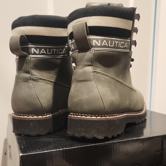 Nautica Green Lace Up Boots with Rugged Sole - Picture 3 of 4